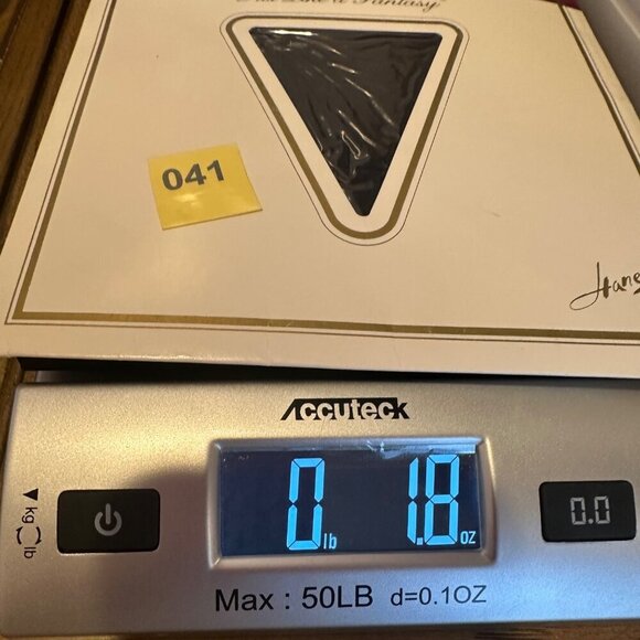 Hanes Silk Reflections Control Top Reinforced Toe Pantyhose Sz AB Classic Navy - Picture 10 of 10